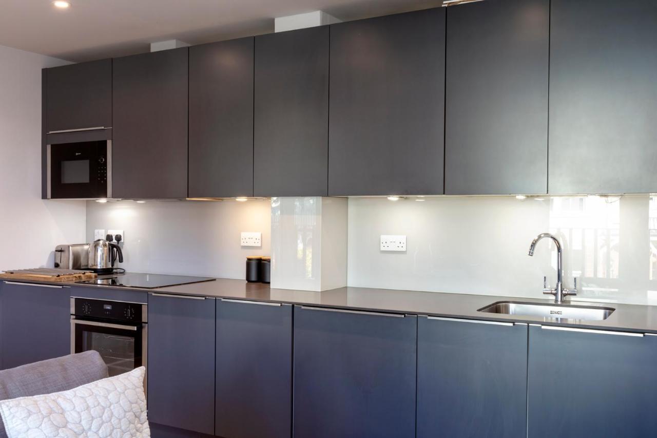 Hampden Apartments - The Anne Виндзор Экстерьер фото